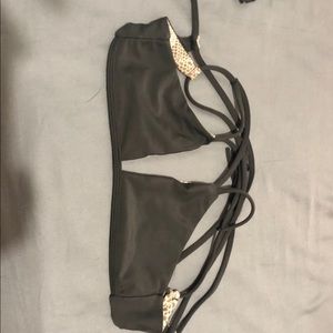 Acacia top
